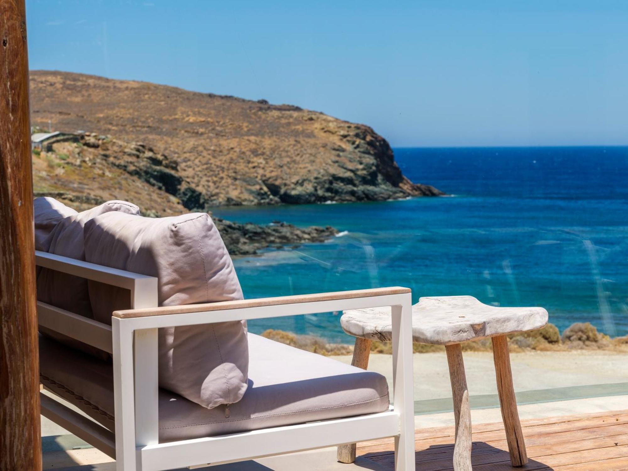 The Mykonist Merchia Beach Villas & Suites Exterior foto
